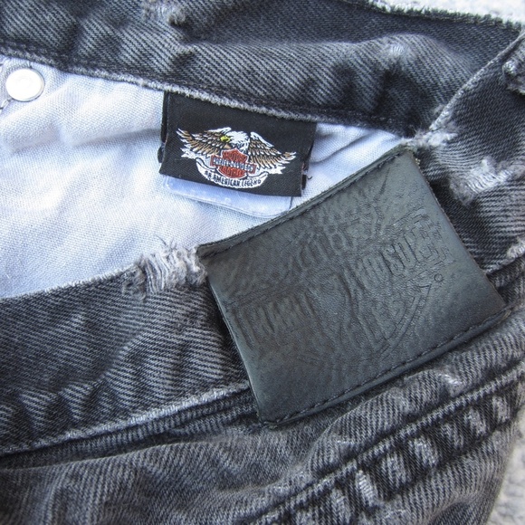 Harley-Davidson Jean Shorts womens W 29  x L 13 Black Distressed Y2K Thrashed - Picture 4 of 16